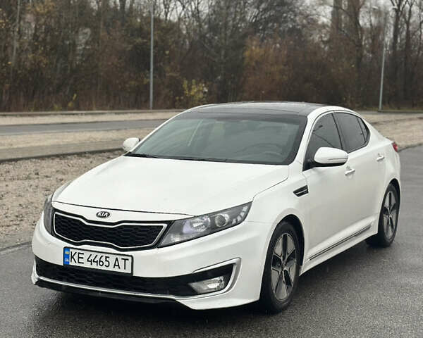 Белый Киа Оптима, объемом двигателя 2.36 л и пробегом 170 тыс. км за 9800 $, фото 4 на Automoto.ua