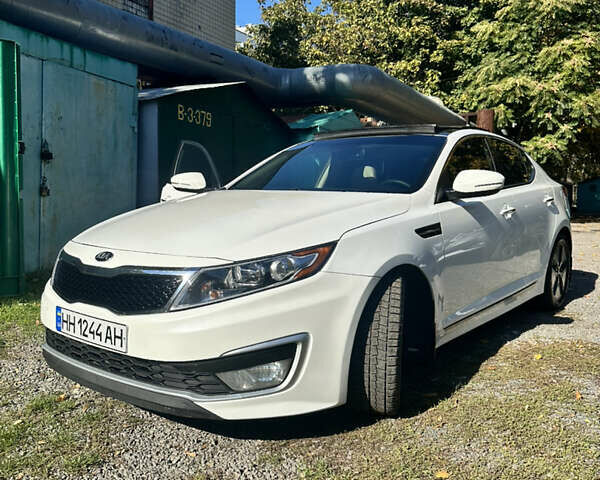 Белый Киа Оптима, объемом двигателя 2.36 л и пробегом 162 тыс. км за 10500 $, фото 1 на Automoto.ua