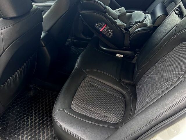 Білий Кіа Оптіма, об'ємом двигуна 2 л та пробігом 99 тис. км за 4800 $, фото 4 на Automoto.ua