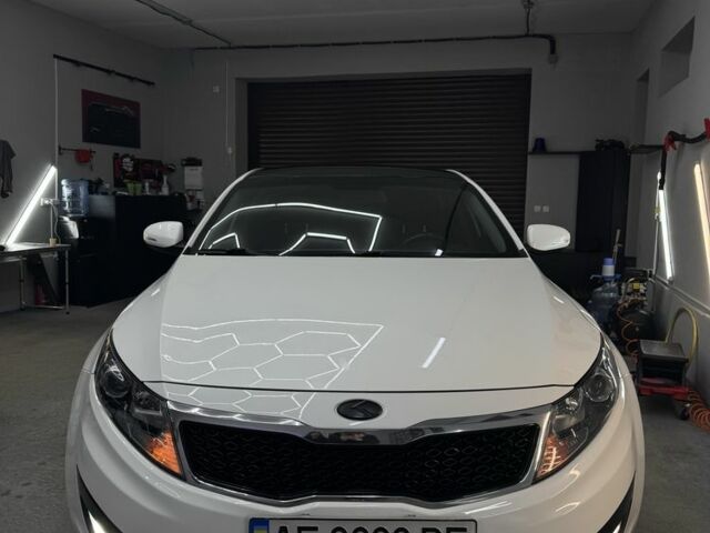 Белый Киа Оптима, объемом двигателя 2 л и пробегом 260 тыс. км за 8500 $, фото 8 на Automoto.ua