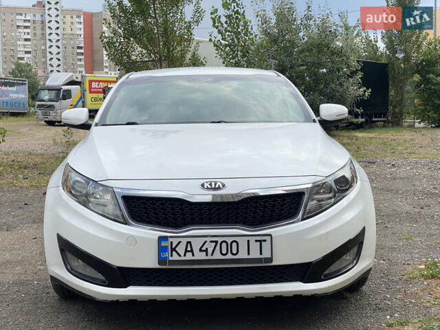 Білий Кіа Оптіма, об'ємом двигуна 2.4 л та пробігом 164 тис. км за 9999 $, фото 1 на Automoto.ua