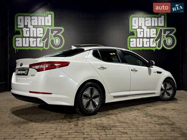 Білий Кіа Оптіма, об'ємом двигуна 2.36 л та пробігом 166 тис. км за 8999 $, фото 10 на Automoto.ua