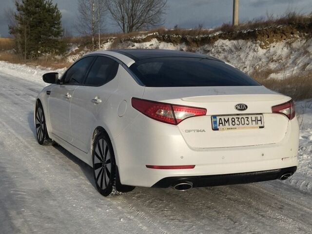 Білий Кіа Оптіма, об'ємом двигуна 2.4 л та пробігом 213 тис. км за 254 $, фото 2 на Automoto.ua