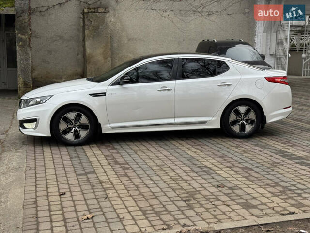 Білий Кіа Оптіма, об'ємом двигуна 2.4 л та пробігом 256 тис. км за 9100 $, фото 2 на Automoto.ua