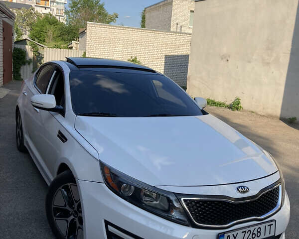 Белый Киа Оптима, объемом двигателя 2.4 л и пробегом 120 тыс. км за 10700 $, фото 11 на Automoto.ua