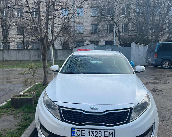 Белый Киа Оптима, объемом двигателя 2.36 л и пробегом 280 тыс. км за 9000 $, фото 3 на Automoto.ua