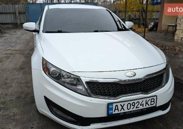 Белый Киа Оптима, объемом двигателя 2.36 л и пробегом 137 тыс. км за 8700 $, фото 1 на Automoto.ua