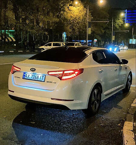Белый Киа Оптима, объемом двигателя 2.4 л и пробегом 120 тыс. км за 10700 $, фото 10 на Automoto.ua