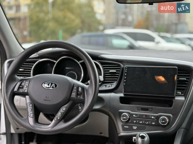 Белый Киа Оптима, объемом двигателя 2.4 л и пробегом 166 тыс. км за 8199 $, фото 10 на Automoto.ua