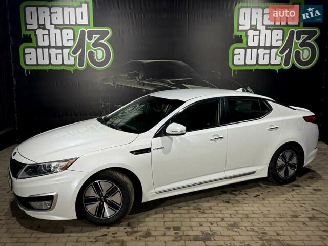 Білий Кіа Оптіма, об'ємом двигуна 2.36 л та пробігом 166 тис. км за 8999 $, фото 6 на Automoto.ua