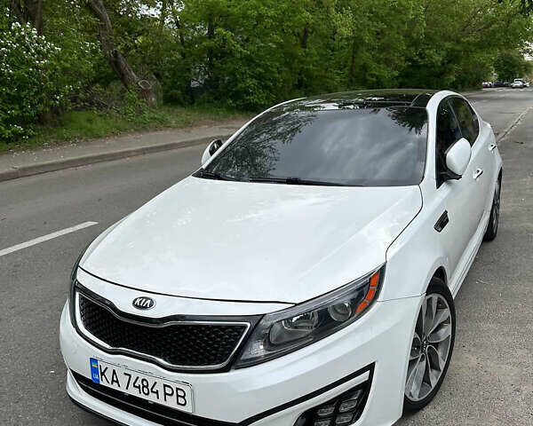 Белый Киа Оптима, объемом двигателя 2 л и пробегом 156 тыс. км за 12800 $, фото 1 на Automoto.ua