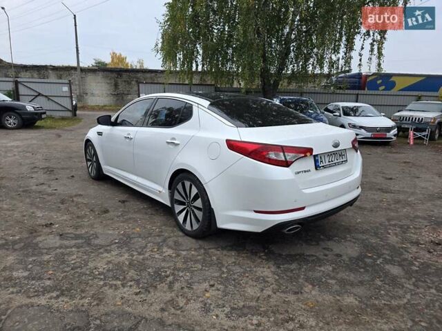 Белый Киа Оптима, объемом двигателя 2.36 л и пробегом 207 тыс. км за 8900 $, фото 7 на Automoto.ua