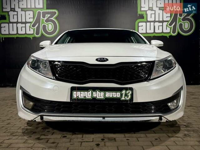Білий Кіа Оптіма, об'ємом двигуна 2.36 л та пробігом 166 тис. км за 8999 $, фото 3 на Automoto.ua