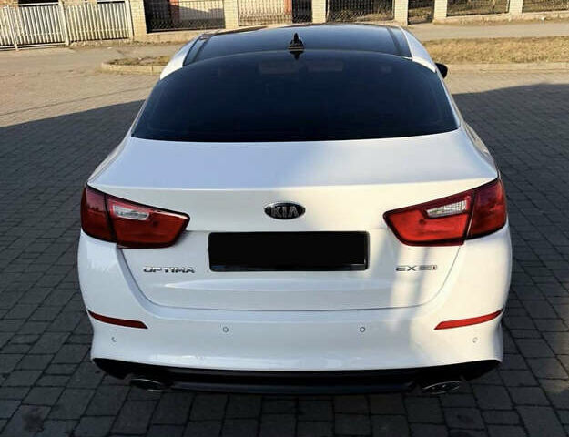 Білий Кіа Оптіма, об'ємом двигуна 2.36 л та пробігом 180 тис. км за 11000 $, фото 1 на Automoto.ua