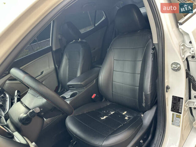 Кіа Оптіма 2013 у Києві на Automoto.ua Білий Кіа Оптіма, об'ємом двигуна 2.4 л та пробігом 185 тис. км за 9333 $, фото 20 на Automoto.ua