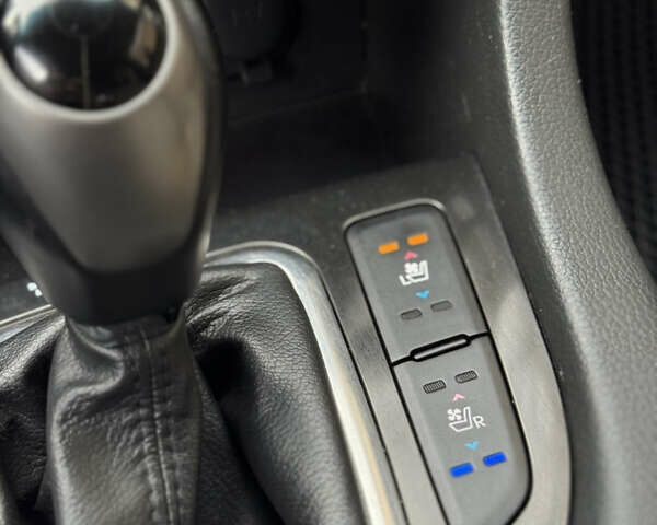 Білий Кіа Оптіма, об'ємом двигуна 2.4 л та пробігом 256 тис. км за 9100 $, фото 13 на Automoto.ua