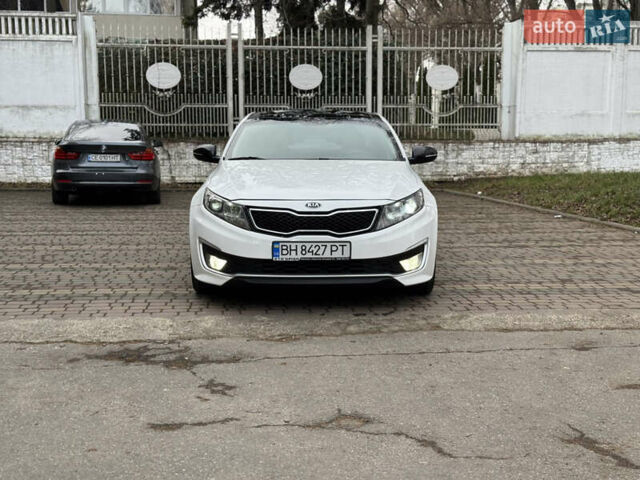 Білий Кіа Оптіма, об'ємом двигуна 2.4 л та пробігом 256 тис. км за 9100 $, фото 10 на Automoto.ua