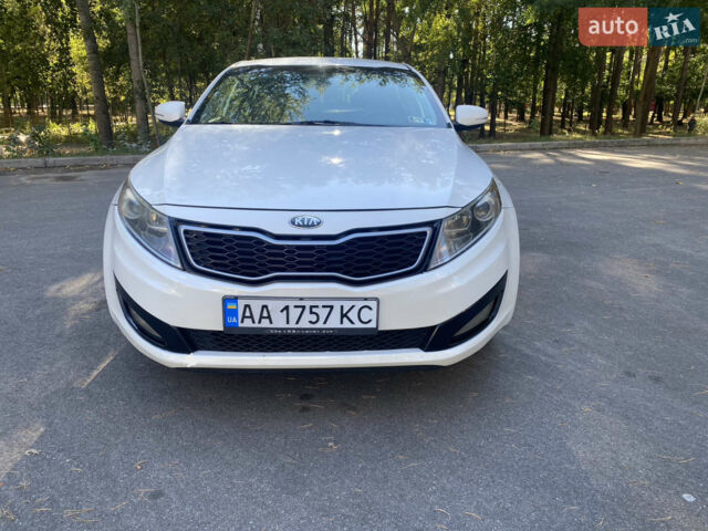 Белый Киа Оптима, объемом двигателя 2.4 л и пробегом 170 тыс. км за 7500 $, фото 1 на Automoto.ua