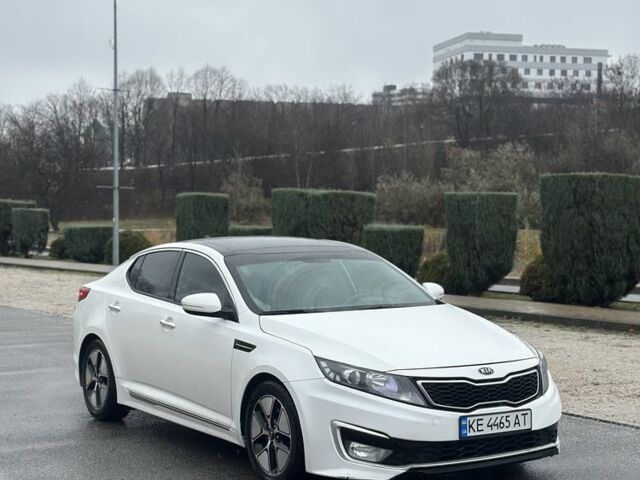 Білий Кіа Оптіма, об'ємом двигуна 2.4 л та пробігом 170 тис. км за 9800 $, фото 2 на Automoto.ua