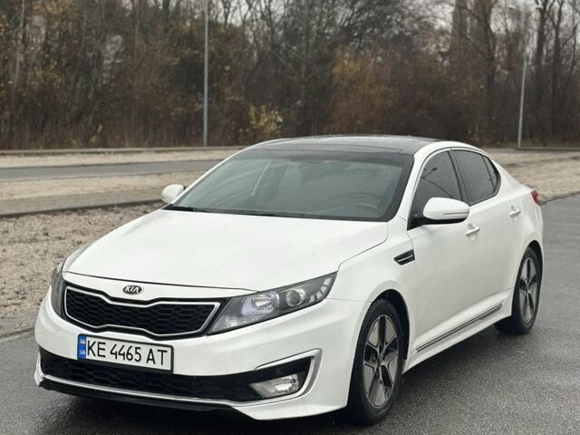 Білий Кіа Оптіма, об'ємом двигуна 2.4 л та пробігом 170 тис. км за 9800 $, фото 4 на Automoto.ua
