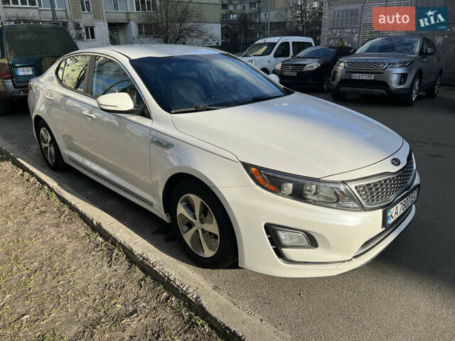 Білий Кіа Оптіма, об'ємом двигуна 2.4 л та пробігом 200 тис. км за 9800 $, фото 3 на Automoto.ua