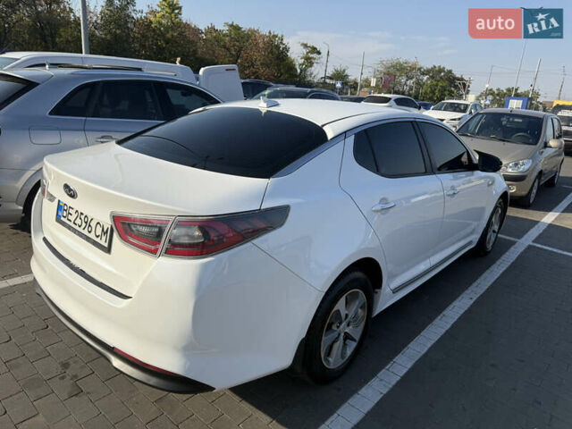 Білий Кіа Оптіма, об'ємом двигуна 2.36 л та пробігом 192 тис. км за 12500 $, фото 3 на Automoto.ua