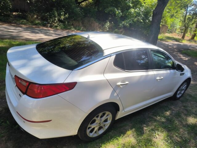 Білий Кіа Оптіма, об'ємом двигуна 0 л та пробігом 93 тис. км за 9500 $, фото 9 на Automoto.ua