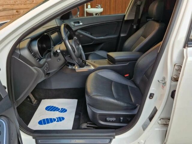 Белый Киа Оптима, объемом двигателя 2 л и пробегом 84 тыс. км за 1100 $, фото 7 на Automoto.ua