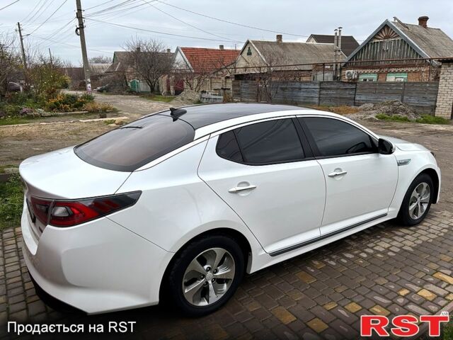 Белый Киа Оптима, объемом двигателя 2.4 л и пробегом 188 тыс. км за 8800 $, фото 6 на Automoto.ua