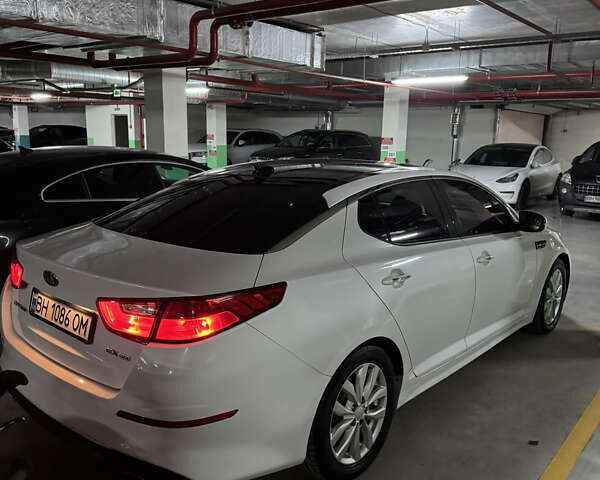 Білий Кіа Оптіма, об'ємом двигуна 2.4 л та пробігом 167 тис. км за 11800 $, фото 39 на Automoto.ua