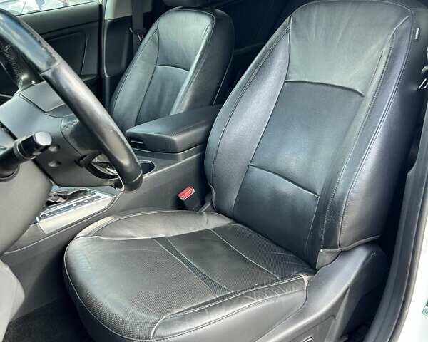 Білий Кіа Оптіма, об'ємом двигуна 2.36 л та пробігом 179 тис. км за 10500 $, фото 11 на Automoto.ua