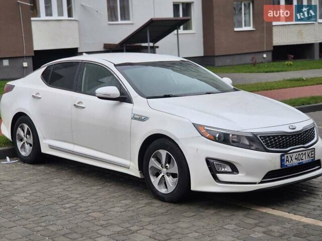 Белый Киа Оптима, объемом двигателя 2.36 л и пробегом 185 тыс. км за 6500 $, фото 2 на Automoto.ua