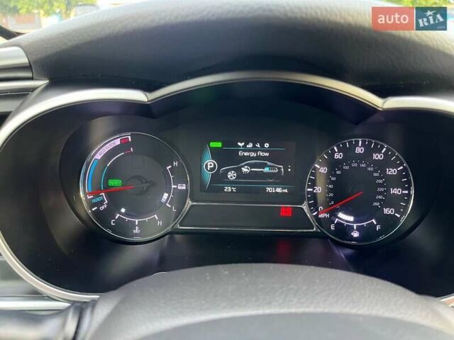 Білий Кіа Оптіма, об'ємом двигуна 2.4 л та пробігом 115 тис. км за 12000 $, фото 8 на Automoto.ua