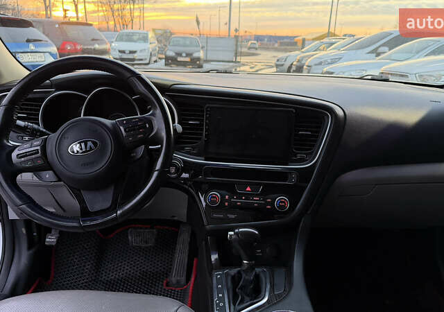 Белый Киа Оптима, объемом двигателя 2.36 л и пробегом 110 тыс. км за 9999 $, фото 7 на Automoto.ua