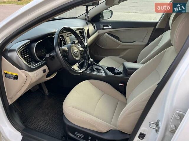 Білий Кіа Оптіма, об'ємом двигуна 2.4 л та пробігом 115 тис. км за 12000 $, фото 4 на Automoto.ua