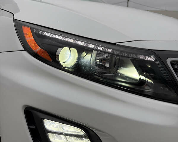 Белый Киа Оптима, объемом двигателя 2.36 л и пробегом 181 тыс. км за 9800 $, фото 10 на Automoto.ua