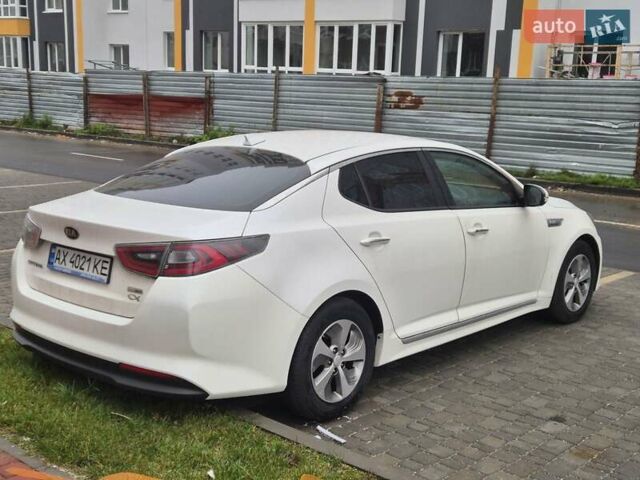 Белый Киа Оптима, объемом двигателя 2.36 л и пробегом 185 тыс. км за 6500 $, фото 4 на Automoto.ua