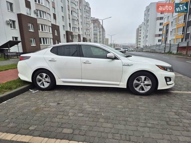 Белый Киа Оптима, объемом двигателя 2.36 л и пробегом 185 тыс. км за 6500 $, фото 3 на Automoto.ua