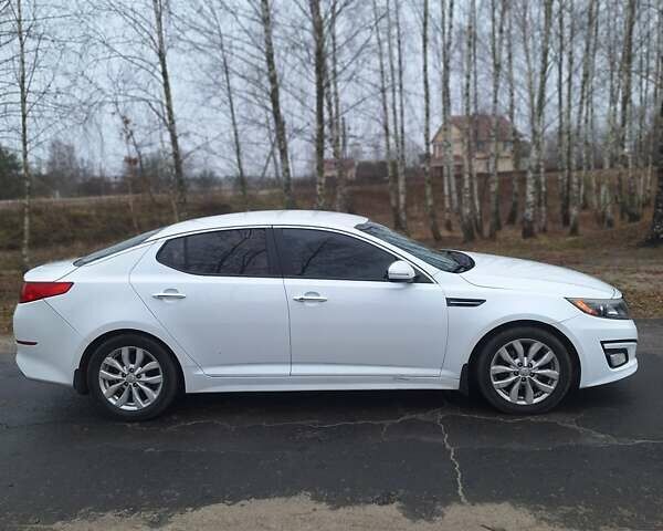 Білий Кіа Оптіма, об'ємом двигуна 2.4 л та пробігом 111 тис. км за 9000 $, фото 14 на Automoto.ua