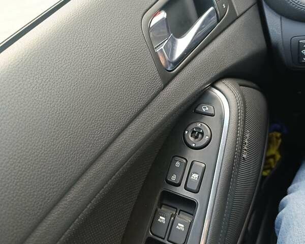 Белый Киа Оптима, объемом двигателя 2.36 л и пробегом 258 тыс. км за 10300 $, фото 29 на Automoto.ua