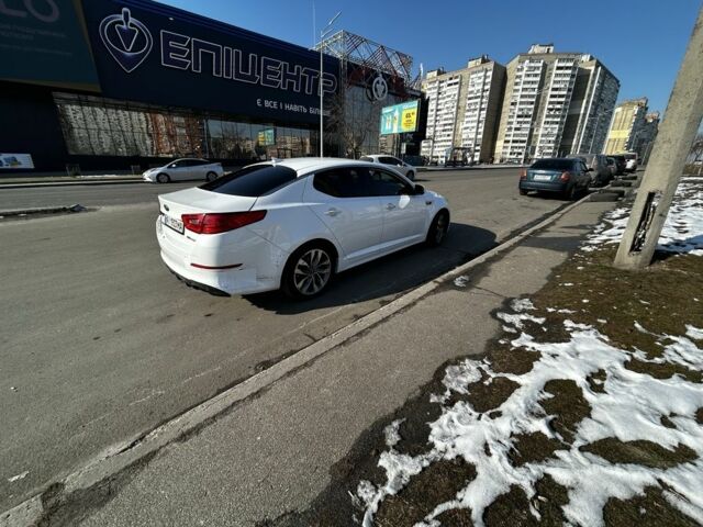Белый Киа Оптима, объемом двигателя 2 л и пробегом 120 тыс. км за 7500 $, фото 1 на Automoto.ua