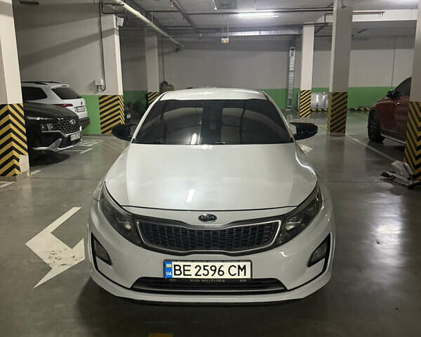 Білий Кіа Оптіма, об'ємом двигуна 2.36 л та пробігом 192 тис. км за 12500 $, фото 21 на Automoto.ua