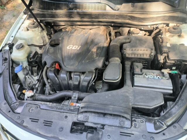 Білий Кіа Оптіма, об'ємом двигуна 0 л та пробігом 93 тис. км за 9500 $, фото 11 на Automoto.ua