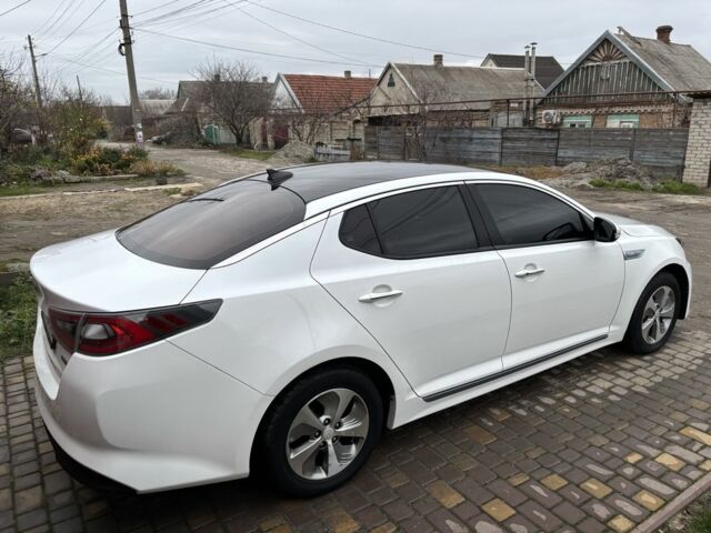 Білий Кіа Оптіма, об'ємом двигуна 2.4 л та пробігом 188 тис. км за 8800 $, фото 7 на Automoto.ua