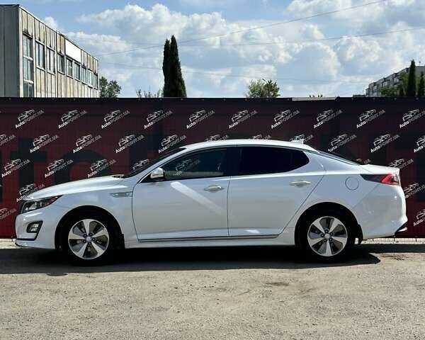 Кіа Оптіма 2014 у Сумах на Automoto.ua Білий Кіа Оптіма, об'ємом двигуна 2.36 л та пробігом 179 тис. км за 10500 $, фото 4 на Automoto.ua