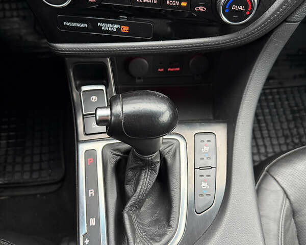 Белый Киа Оптима, объемом двигателя 2.36 л и пробегом 181 тыс. км за 9800 $, фото 22 на Automoto.ua