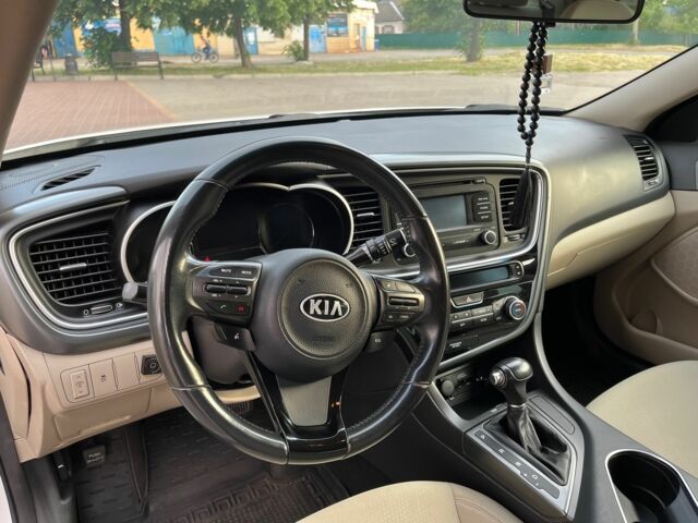 Білий Кіа Оптіма, об'ємом двигуна 2.4 л та пробігом 115 тис. км за 11500 $, фото 10 на Automoto.ua