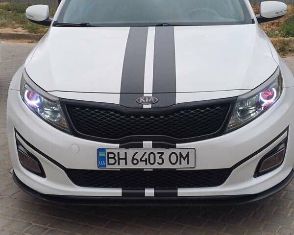 Белый Киа Оптима, объемом двигателя 2.4 л и пробегом 175 тыс. км за 10000 $, фото 5 на Automoto.ua