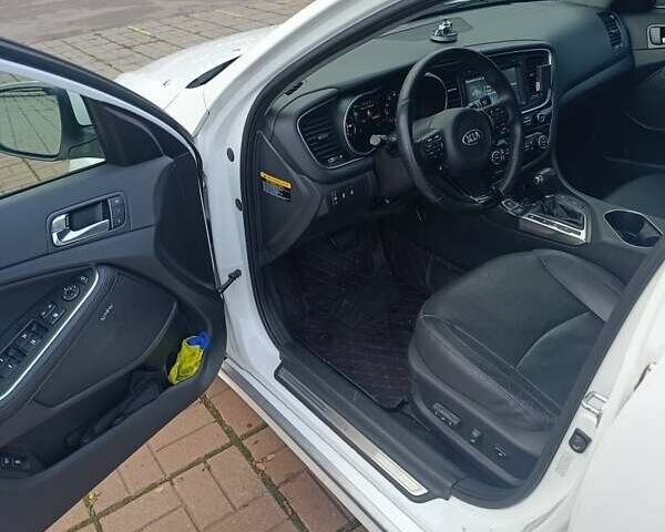 Белый Киа Оптима, объемом двигателя 2.36 л и пробегом 258 тыс. км за 10300 $, фото 37 на Automoto.ua