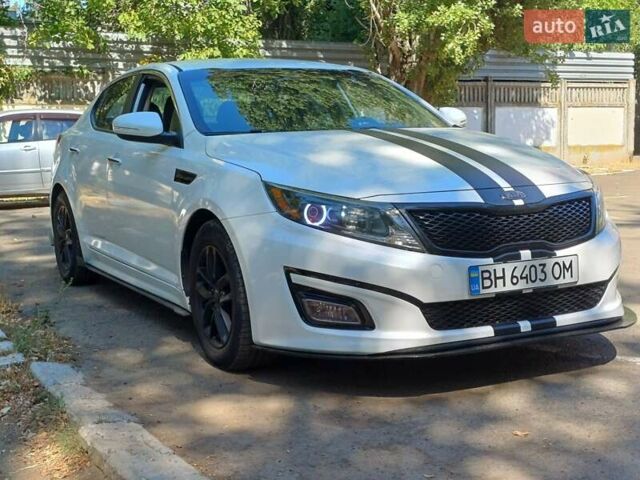 Белый Киа Оптима, объемом двигателя 2.4 л и пробегом 175 тыс. км за 10000 $, фото 8 на Automoto.ua